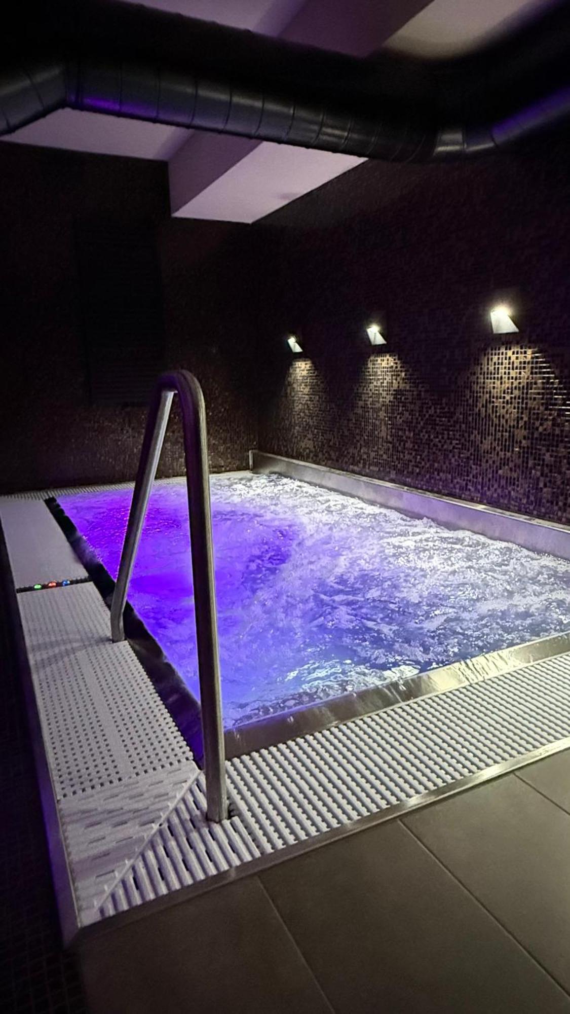 Lh Parkhotel Hluboka Nad Vltavou Congress & Wellness エクステリア 写真