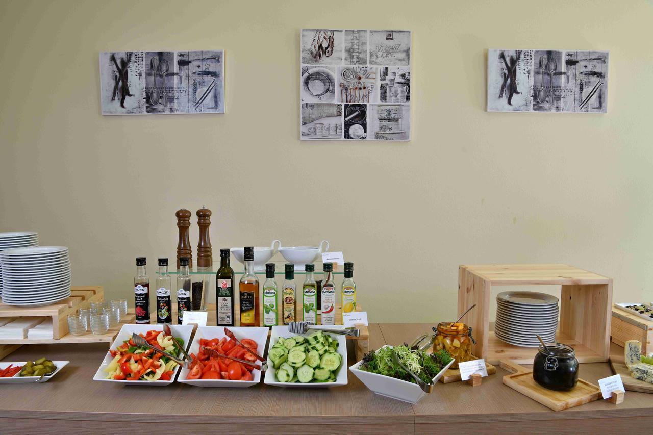 Lh Parkhotel Hluboka Nad Vltavou Congress & Wellness エクステリア 写真