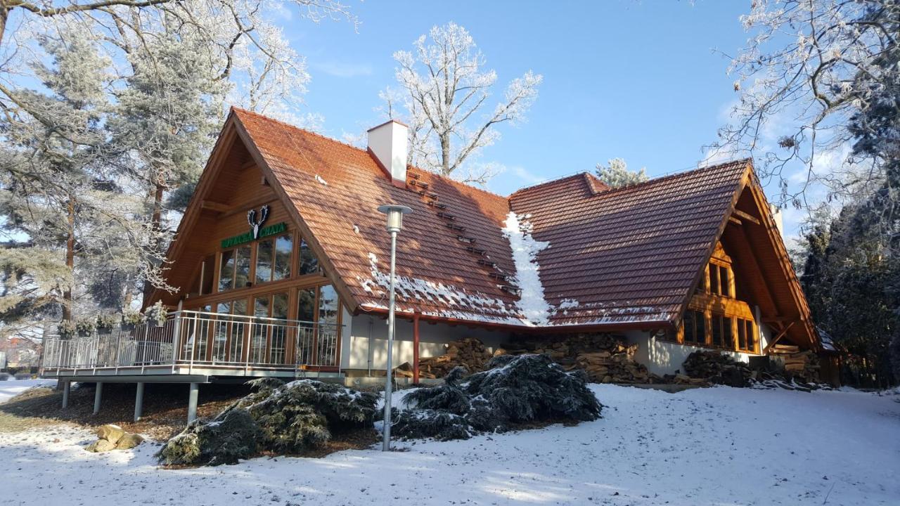 Lh Parkhotel Hluboka Nad Vltavou Congress & Wellness エクステリア 写真